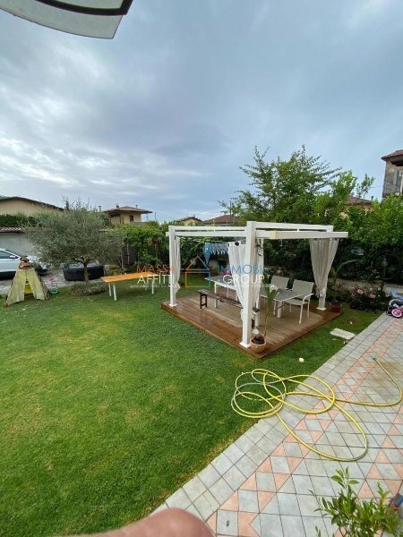 casa indipendente in vendita a Massa in zona Mirteto