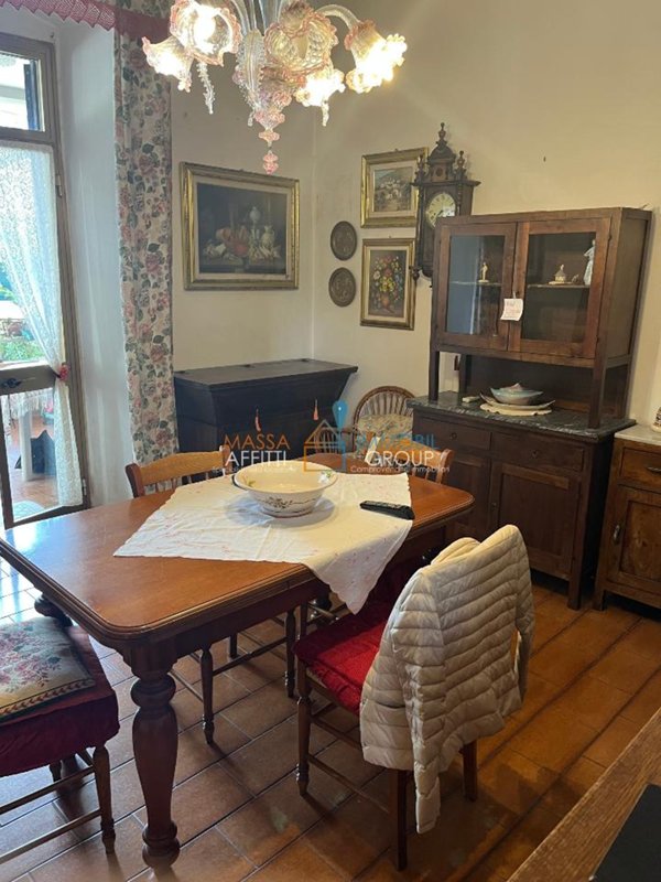 casa indipendente in vendita a Massa in zona Antona
