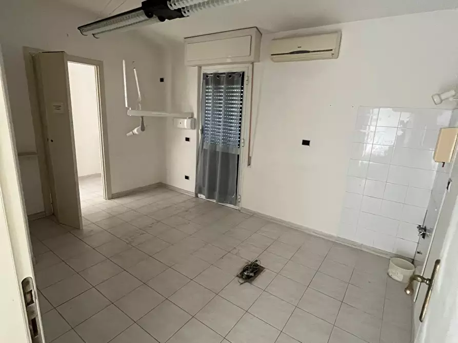 casa indipendente in vendita a Massa in zona Centro Storico