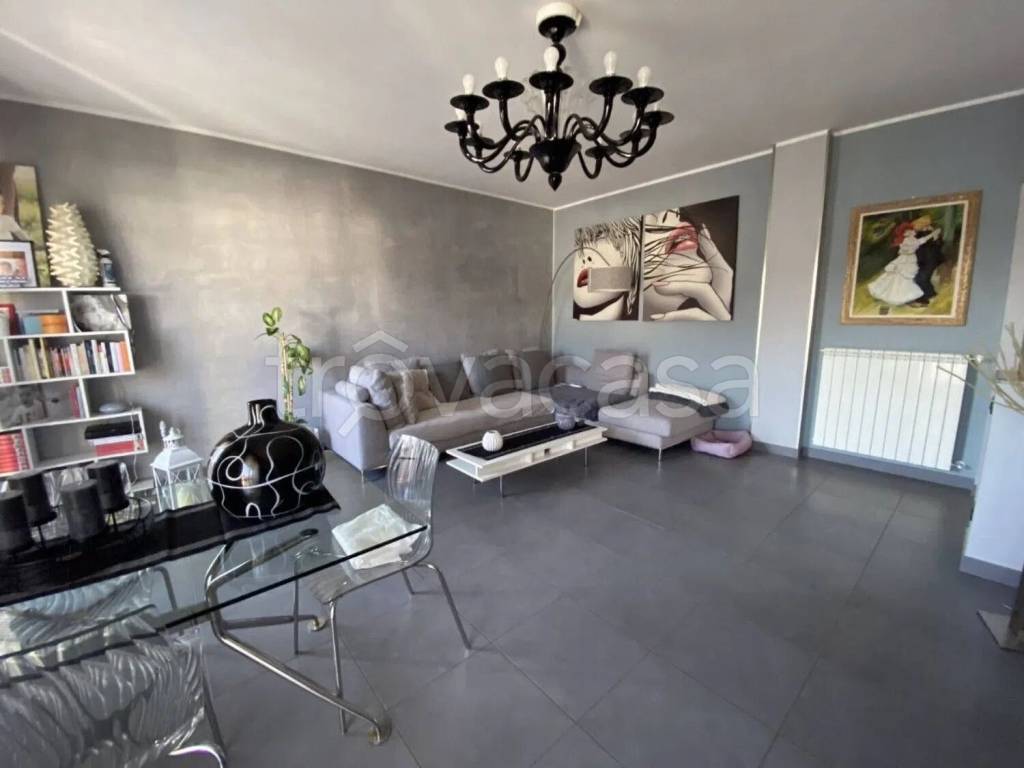 appartamento in vendita a Massa in zona Quercioli