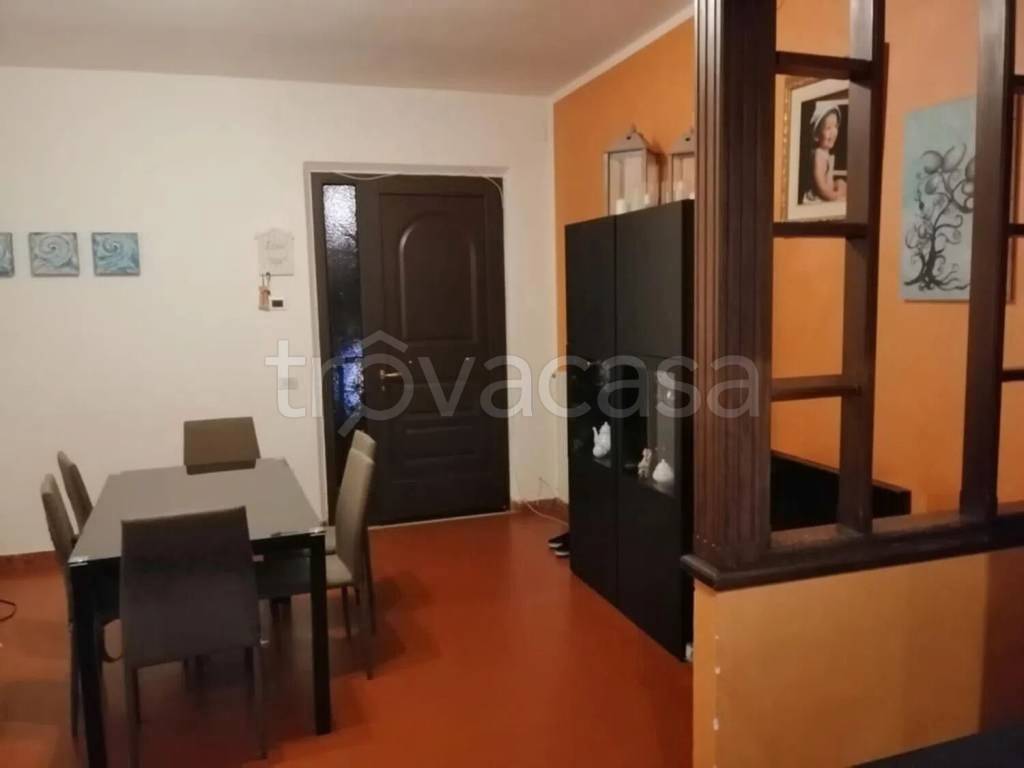 appartamento in vendita a Massa in zona Marina di Massa