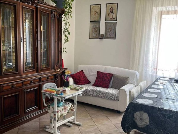 casa indipendente in vendita a Massa in zona Centro Storico