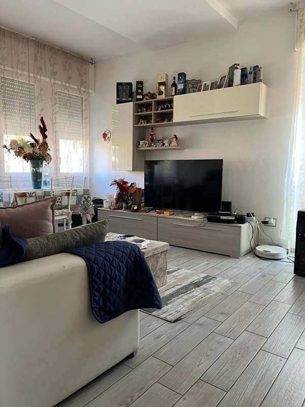 appartamento in vendita a Massa in zona Centro Storico