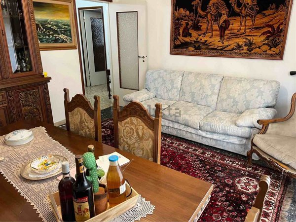 appartamento in vendita a Massa in zona Centro Storico