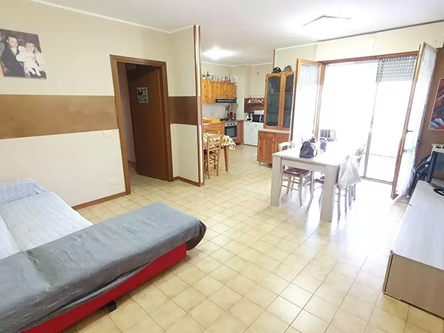 appartamento in vendita a Massa in zona Marina di Massa