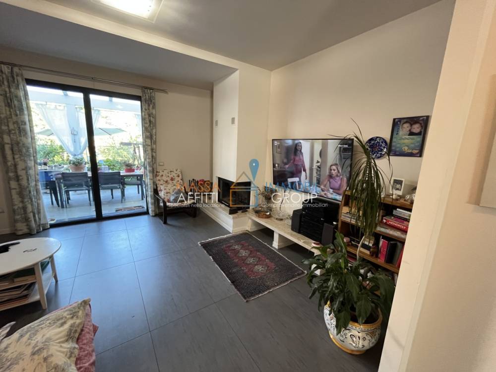 casa indipendente in vendita a Massa