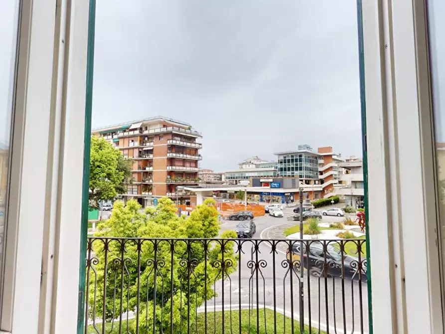 appartamento in vendita a Massa in zona Centro Storico