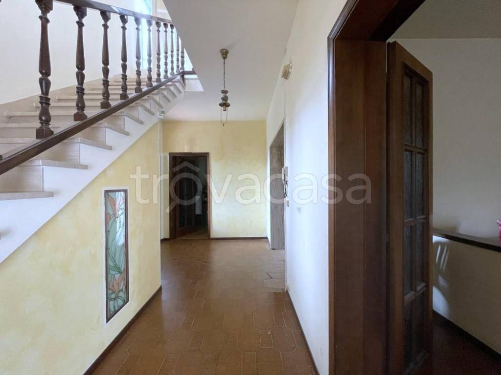 casa indipendente in vendita a Massa in zona Centro Storico