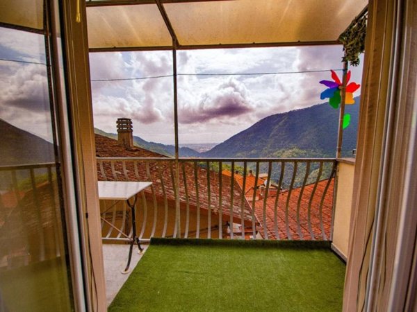 casa indipendente in vendita a Massa in zona Antona