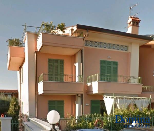 appartamento in vendita a Massa in zona Quercioli