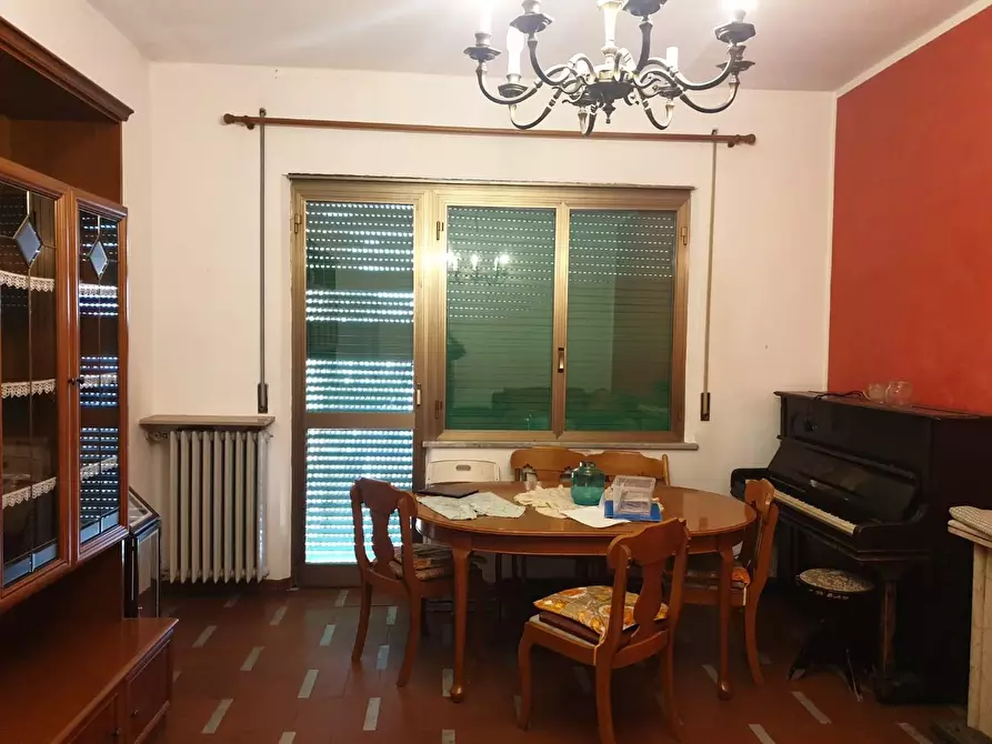 appartamento in vendita a Massa in zona Centro Storico