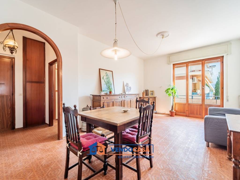 appartamento in vendita a Massa in zona Marina di Massa