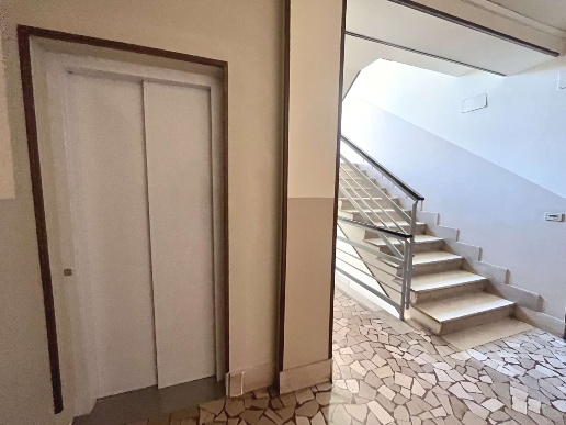 appartamento in vendita a Massa in zona Centro Storico