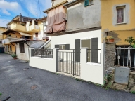 appartamento in vendita a Massa in zona Borgo del Ponte