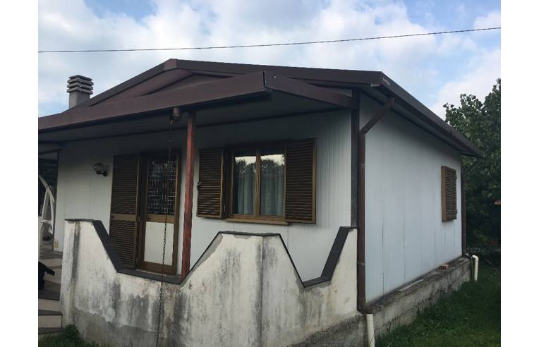 casa indipendente in vendita a Massa in zona Marina di Massa