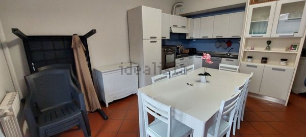 pentavano in vendita a Massa in zona Marina di Massa