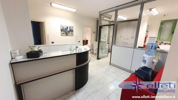 ufficio in vendita a Massa in zona Centro Storico