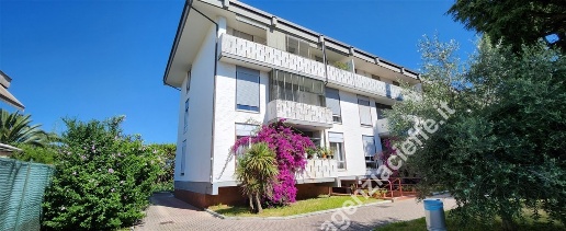 appartamento in vendita a Massa in zona Quercioli