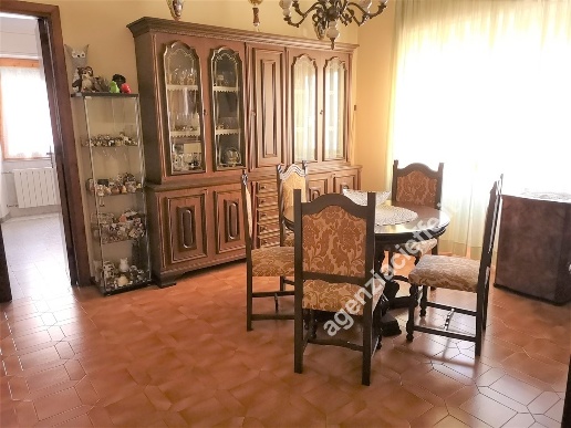 appartamento in vendita a Massa in zona Centro Storico