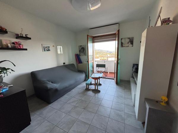 appartamento in vendita a Massa in zona Romagnano