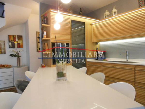 appartamento in vendita a Massa in zona Marina di Massa
