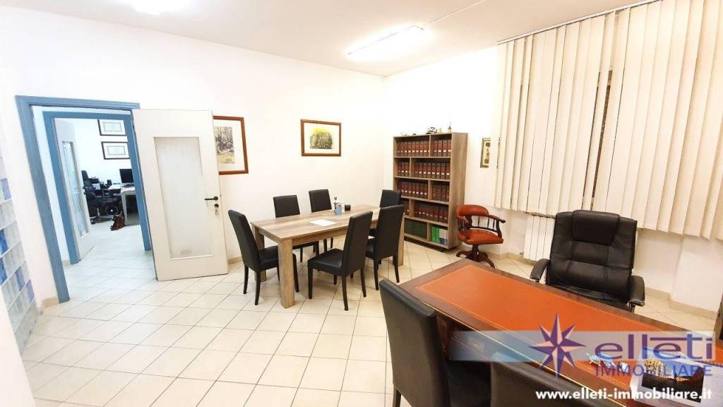 appartamento in vendita a Massa in zona Centro Storico