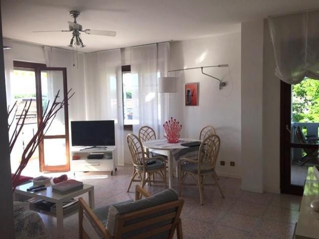 appartamento in vendita a Massa in zona Marina di Massa