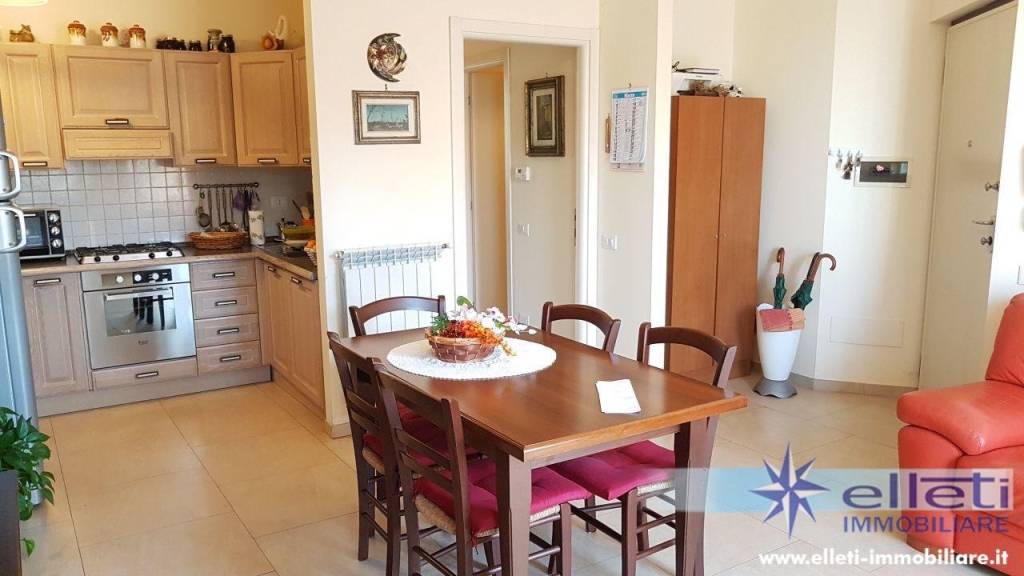 appartamento in vendita a Massa in zona Centro Storico