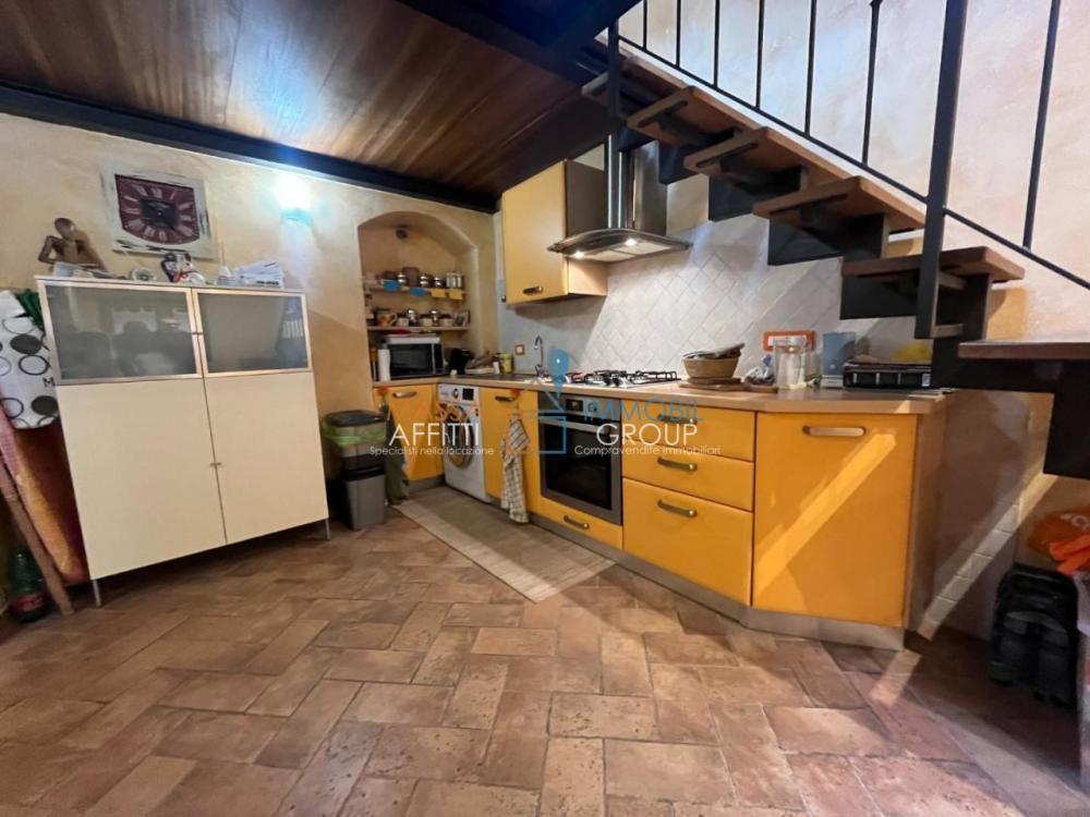 appartamento in vendita a Massa in zona Centro Storico