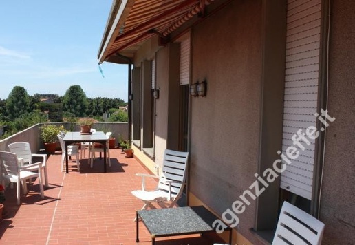 appartamento in vendita a Massa in zona Marina di Massa