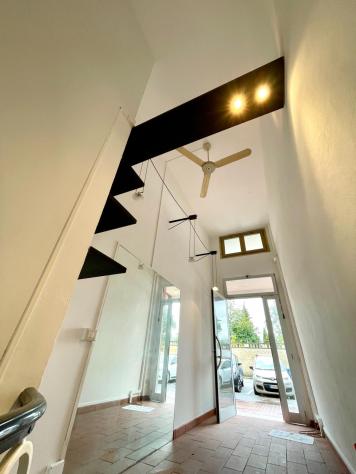 negozio in vendita a Massa in zona Centro Storico