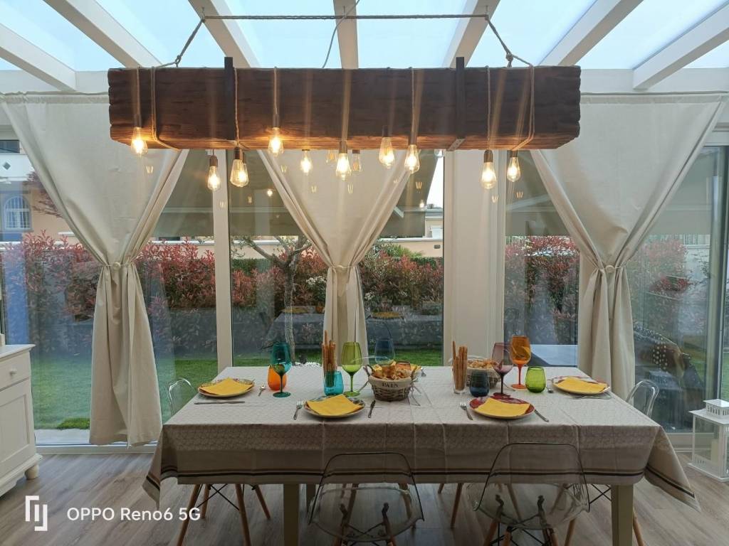 casa indipendente in vendita a Massa