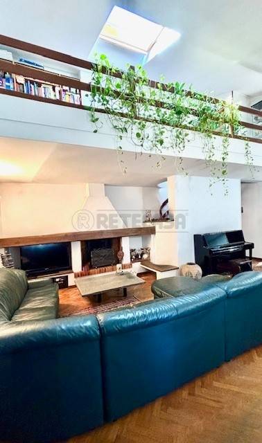 casa indipendente in vendita a Massa in zona Marina di Massa