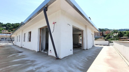 appartamento in vendita a Massa in zona Centro Storico