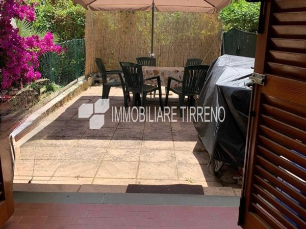 appartamento in vendita a Massa in zona Marina di Massa