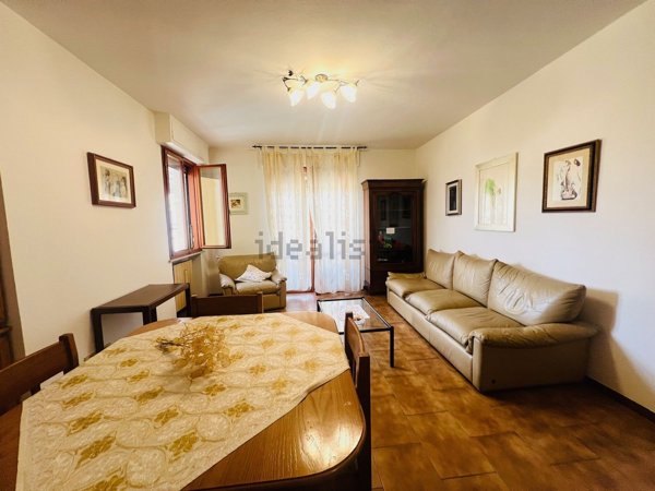 appartamento in vendita a Massa in zona Centro Storico