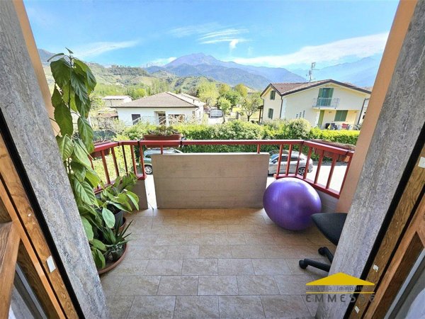 appartamento in vendita a Massa in zona Romagnano