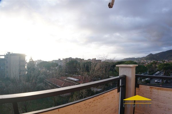 appartamento in vendita a Massa in zona Centro Storico