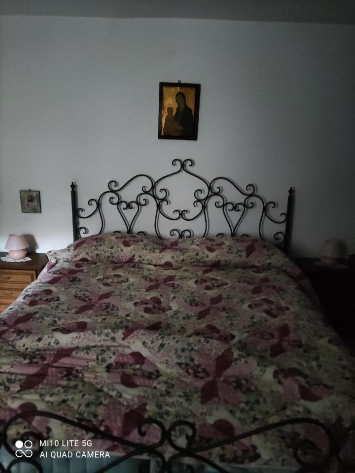 casa indipendente in vendita a Massa in zona Antona