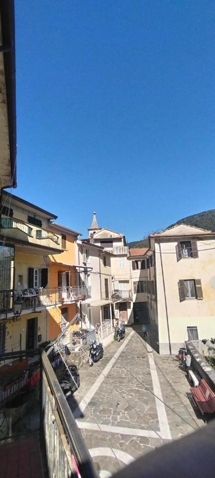 appartamento in vendita a Massa in zona Pariana