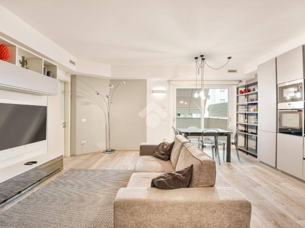 appartamento in vendita a Massa in zona Centro Storico