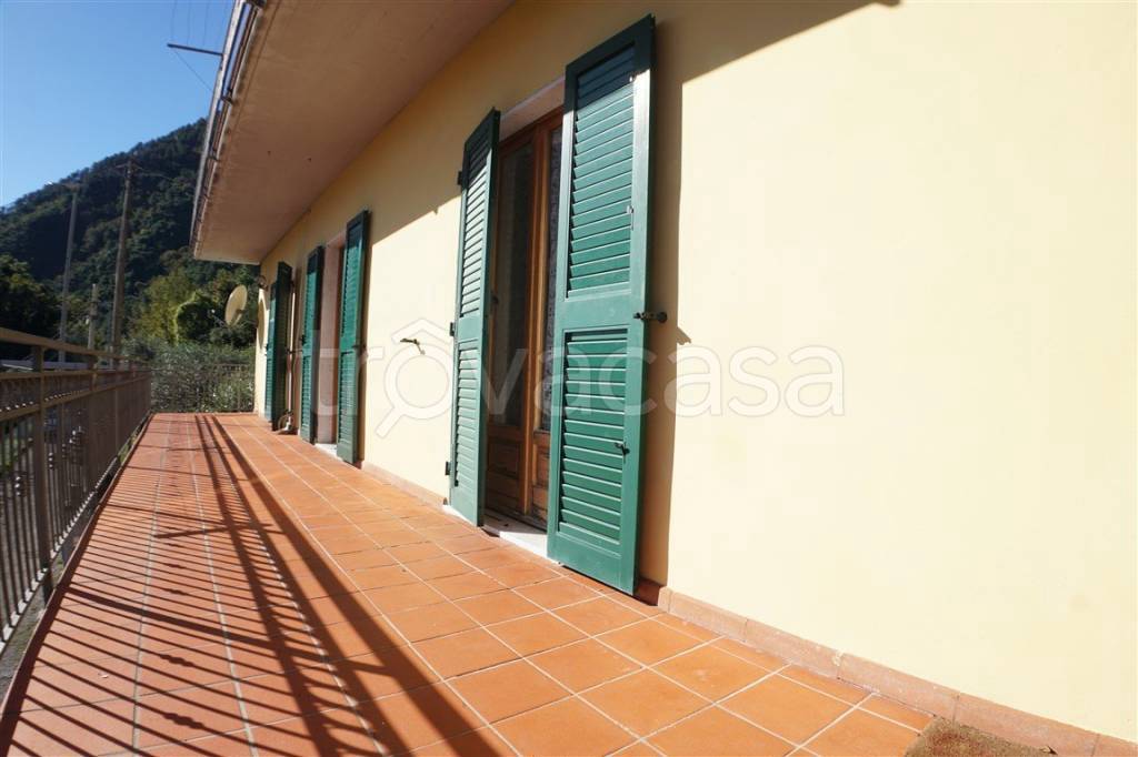 casa indipendente in vendita a Massa in zona Centro Storico