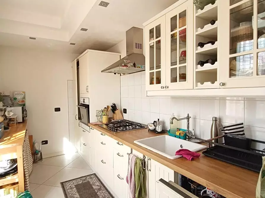 casa indipendente in vendita a Massa