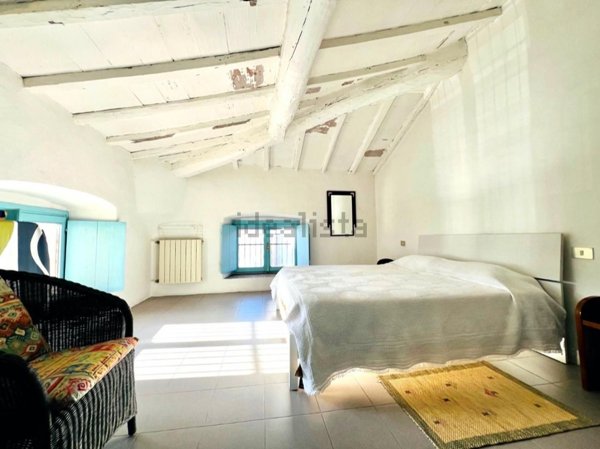 appartamento in vendita a Massa in zona Borgo del Ponte