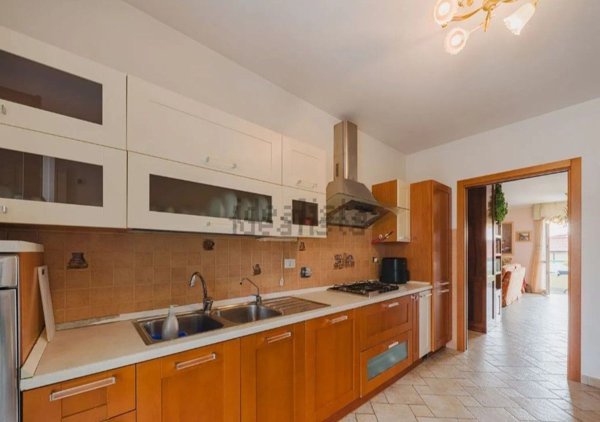 appartamento in vendita a Massa in zona Marina di Massa