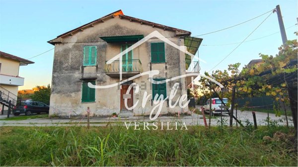 appartamento in vendita a Massa in zona Marina di Massa