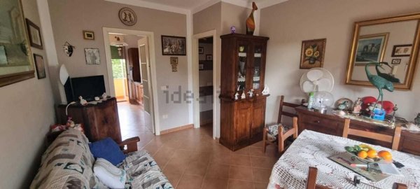 appartamento in vendita a Massa in zona Marina di Massa