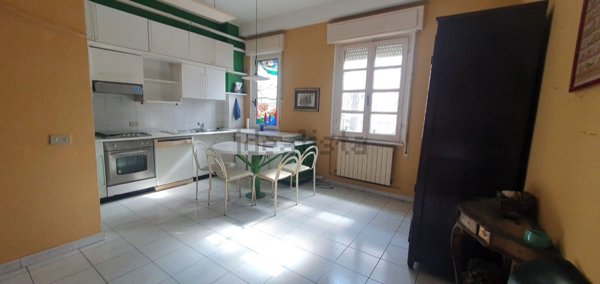 appartamento in vendita a Massa in zona Centro Storico