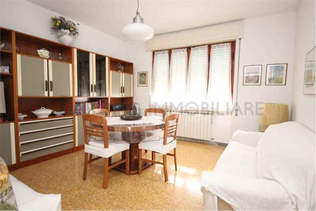 appartamento in vendita a Massa in zona Centro Storico