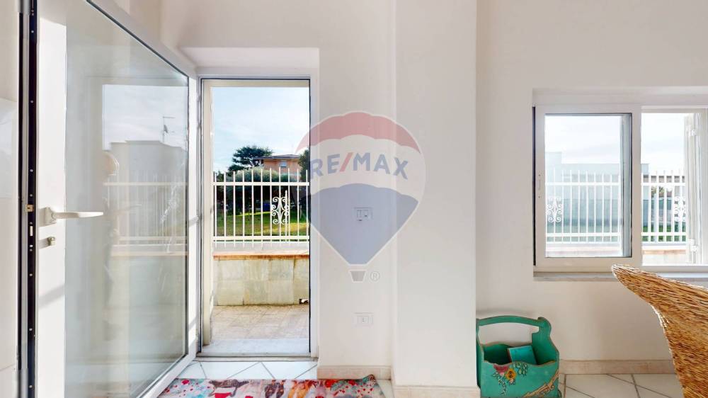 casa indipendente in vendita a Massa in zona Marina di Massa